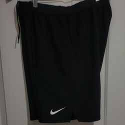 Nike Dri-Fit Black Woven Shorts MENS Size LARGE-TALL  Authentic 
