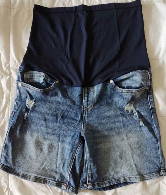 short de mujer embarazada