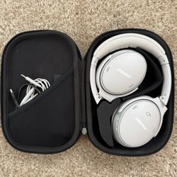 Bose quiet comfort Headphones 