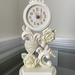 Clock – Ocean, Pearl Clock, Battery Operated, Excellent Condition