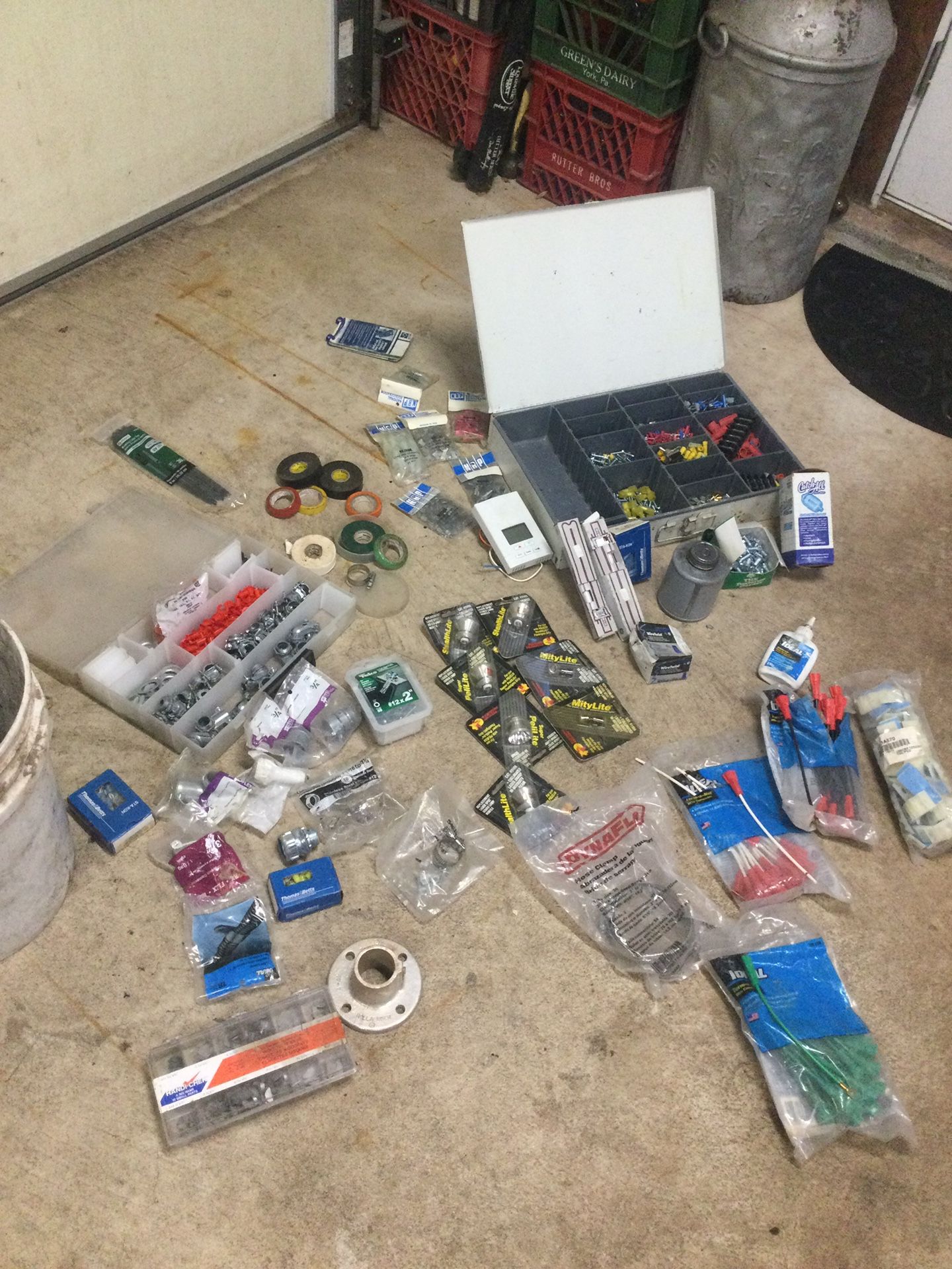 Electricians Repair Lot