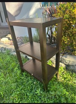 Dark brown wood 3-tier shelf