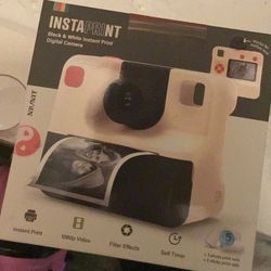 Camera instant photos