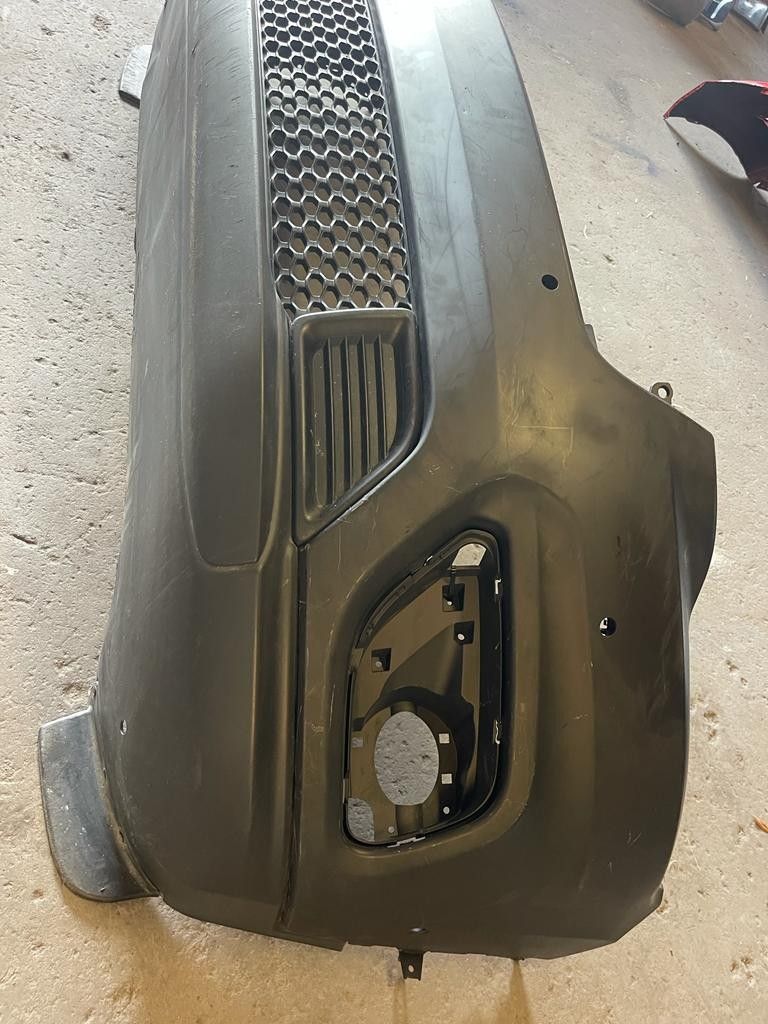 2019 2022 Jeep Cherokee Latitude Front Bumper Oem Used Good CONDITION