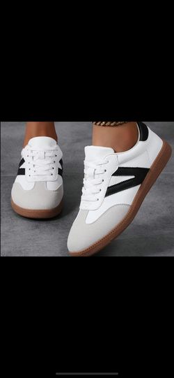 Women's Sneakers 