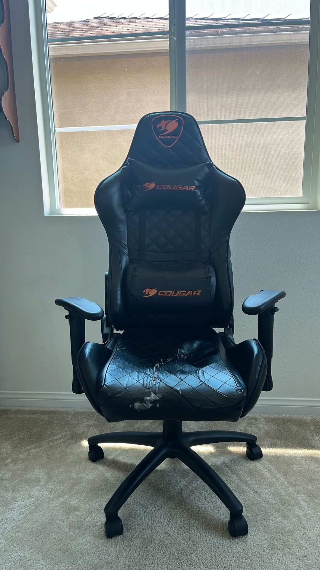 Cougar Gaming Chair – Peeling Seat, Priced to Sell