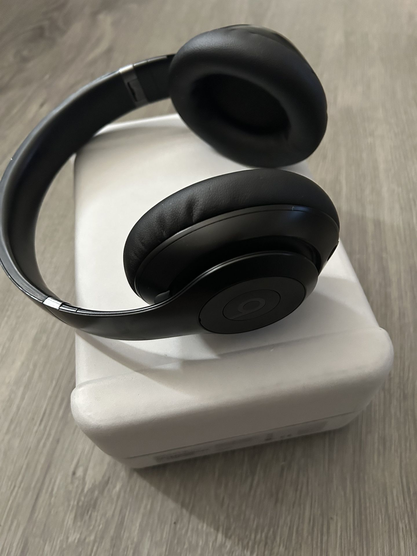 Beats Studio Pros