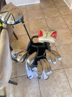 Snake Eyes Golf Set