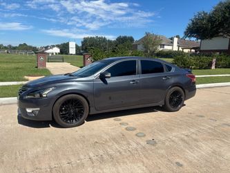2013 nissan altima clean title