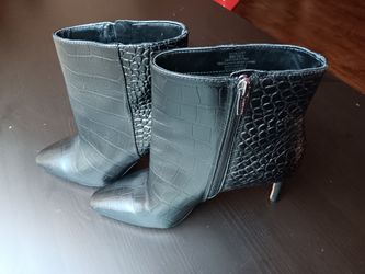 Vince Camuto Woman Shoes