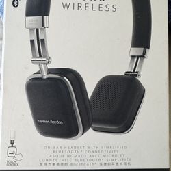 Harman Kardon SOHO wireless headphones