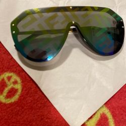 Fendi Luxurious Shades For Vacation Or Just Fashion 100% Real