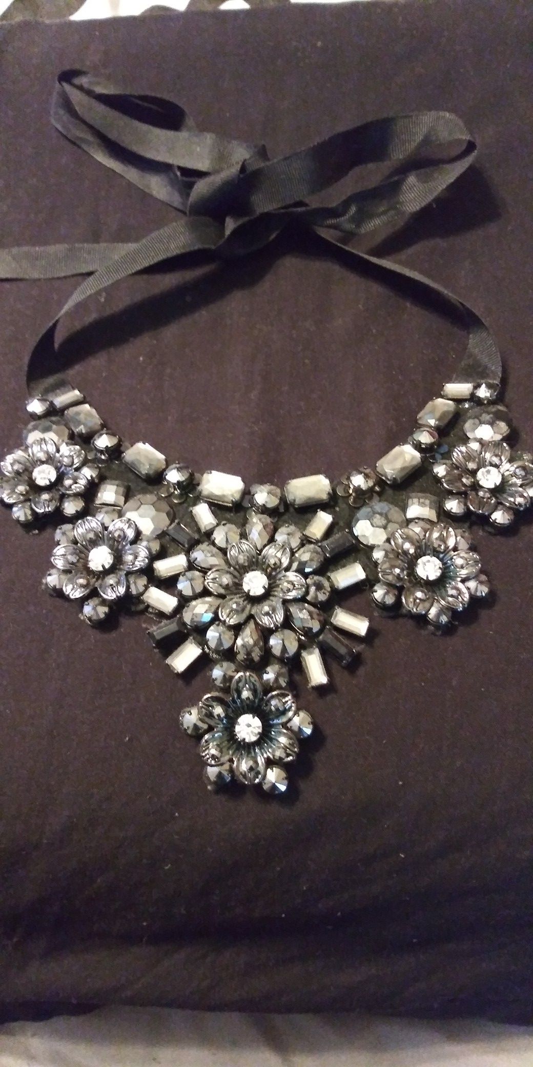 Statement necklace