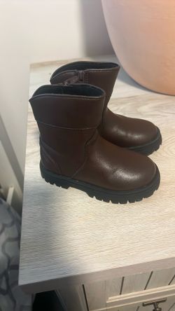 Zara Size 22 Toddler Girl Size 61/2 In US