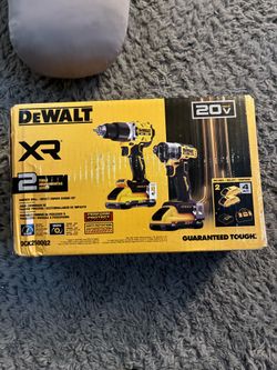 Dewalt 20V XR Lithium-Ion Cordless 2-Tool Combo Kit with 4.0 Ah and 1.7 Ah Batteries and Charger