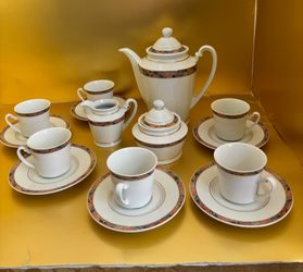 HW Design Munich, Bavaria Germany Porcelain Coffee/Tea Service Set Never Used