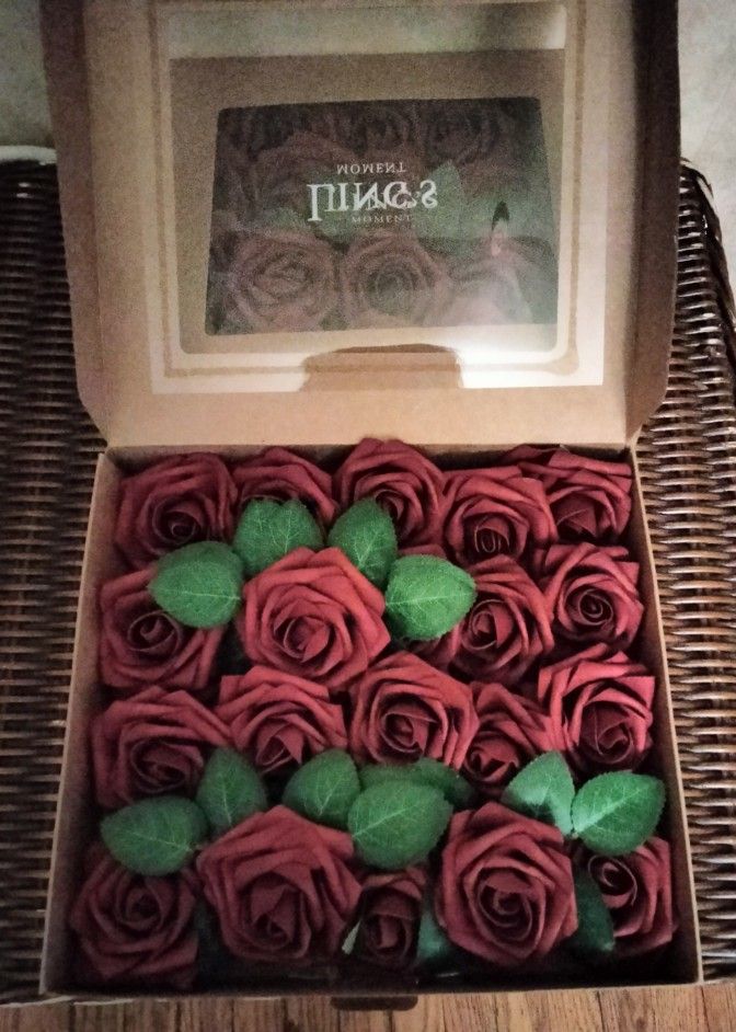 Ling's Moment Roses Dark Red