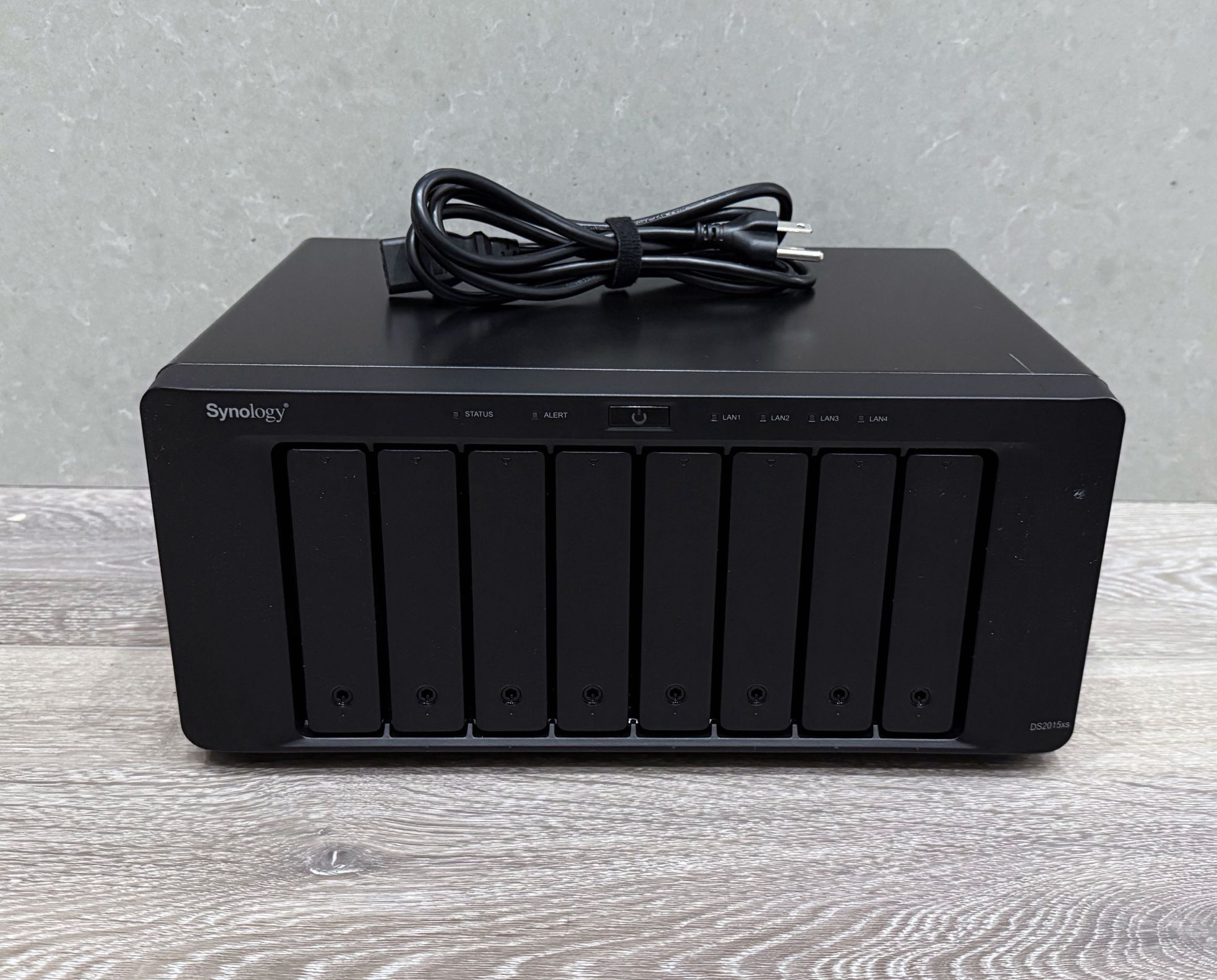 Synology DiskStation NAS DS2015xs 32TB - WD Red Drives Included