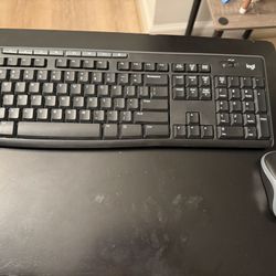 Logitech K270 Keyboard And Mouse