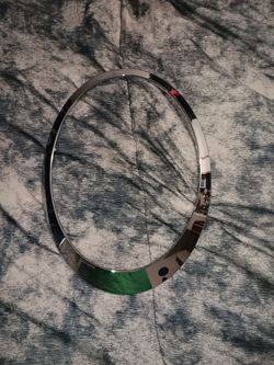 08 Mini Cooper Headlight Ring (Passenger Side)
