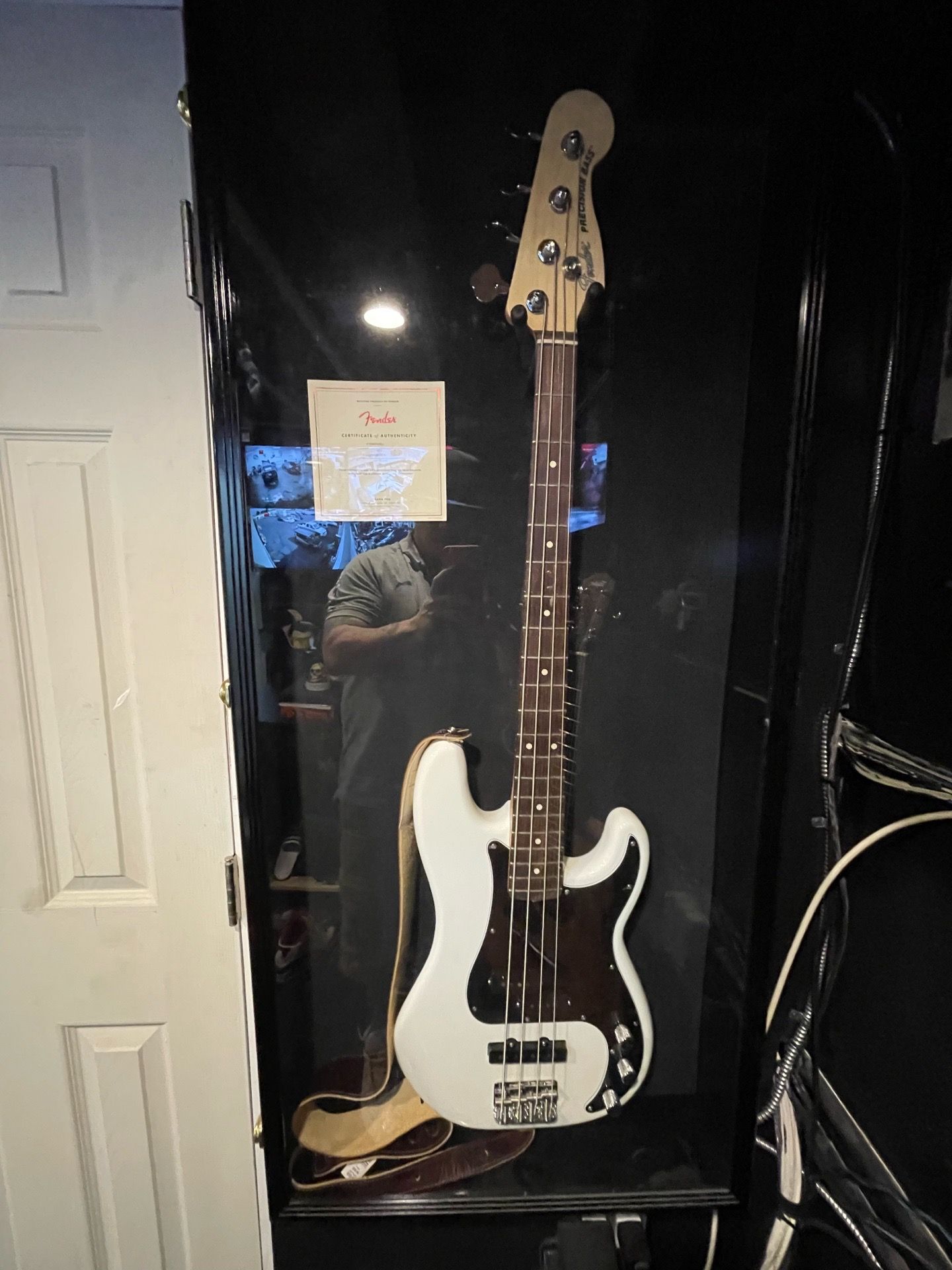FENDER Precision Bass