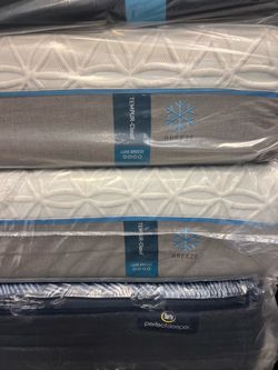 π₯Tempur king size mattress $699π₯