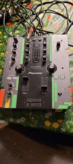 Pioneer DJM-250 DJ mixer