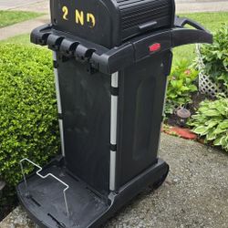 Rubbermaid Janitor Service Cleaning Cart