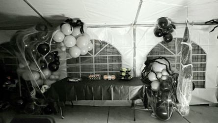 Halloween Balloon Decor.