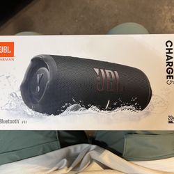 JBL Charge 5 Bluetooth Speaker & Charger