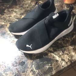 Pumas Size 10 