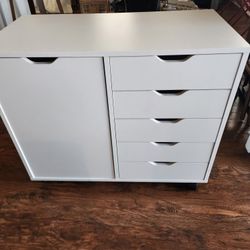 Located in Huntington Beach 

Target Winsome Halifax Cabinet with 5 Drawer & 1 Side Cabinet White: Modern Office Furniture