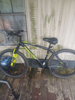 Moongoose Mountain bike 21 speed