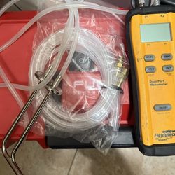 Field Piece Dual Port Manometer 