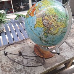 Vintage 1976 Scan Globe Copenhagen Denmark Illuminated Light Up Desk Top History
