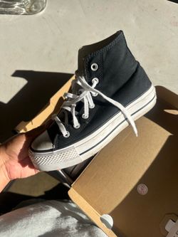 Blk/ white converse