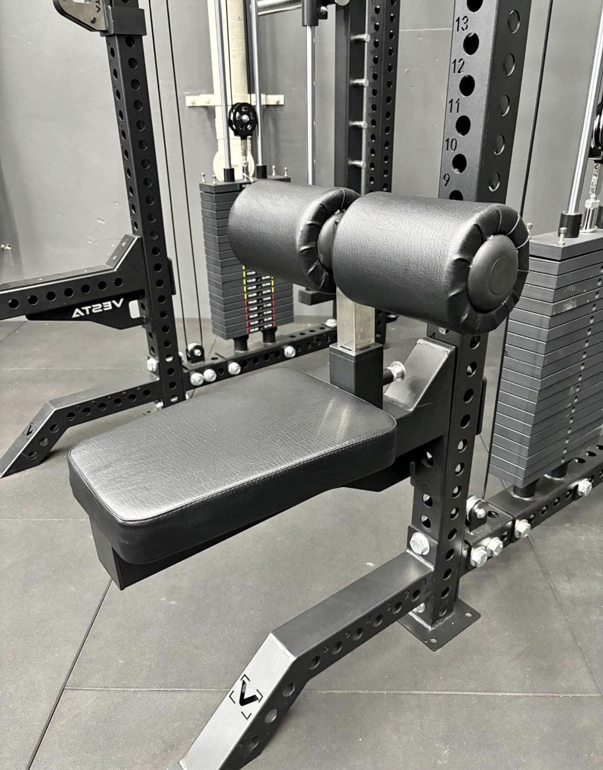 Lat Pull-Down Seat