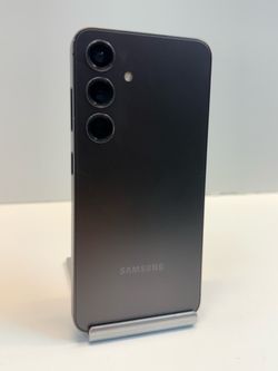 Samsung Galaxy S24 256gb. ( Unlocked Phone )