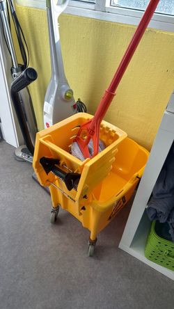 Commercial mop and bucket