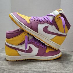 Nike Air Jordan 1 High "Court Purple" - Size 9 (2021)