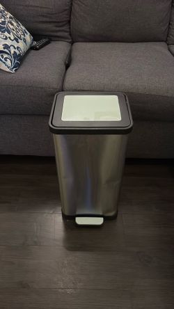 Garbage can