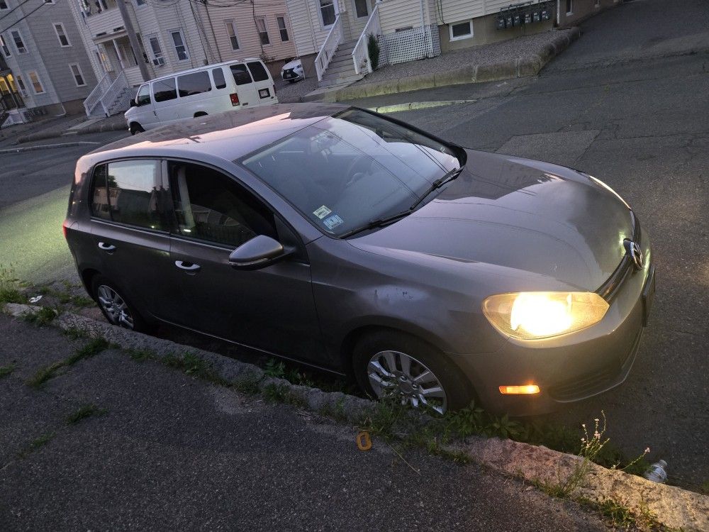 2010 Volkswagen Golf