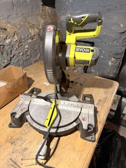Ryobi Saw