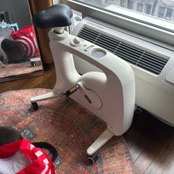 Flexispot - V9U - Flexispot Under Desk Bike Only NORMALLY $421.99
