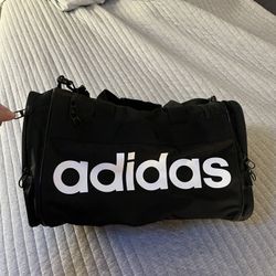  Adidas Medium Gym Duffle Bag