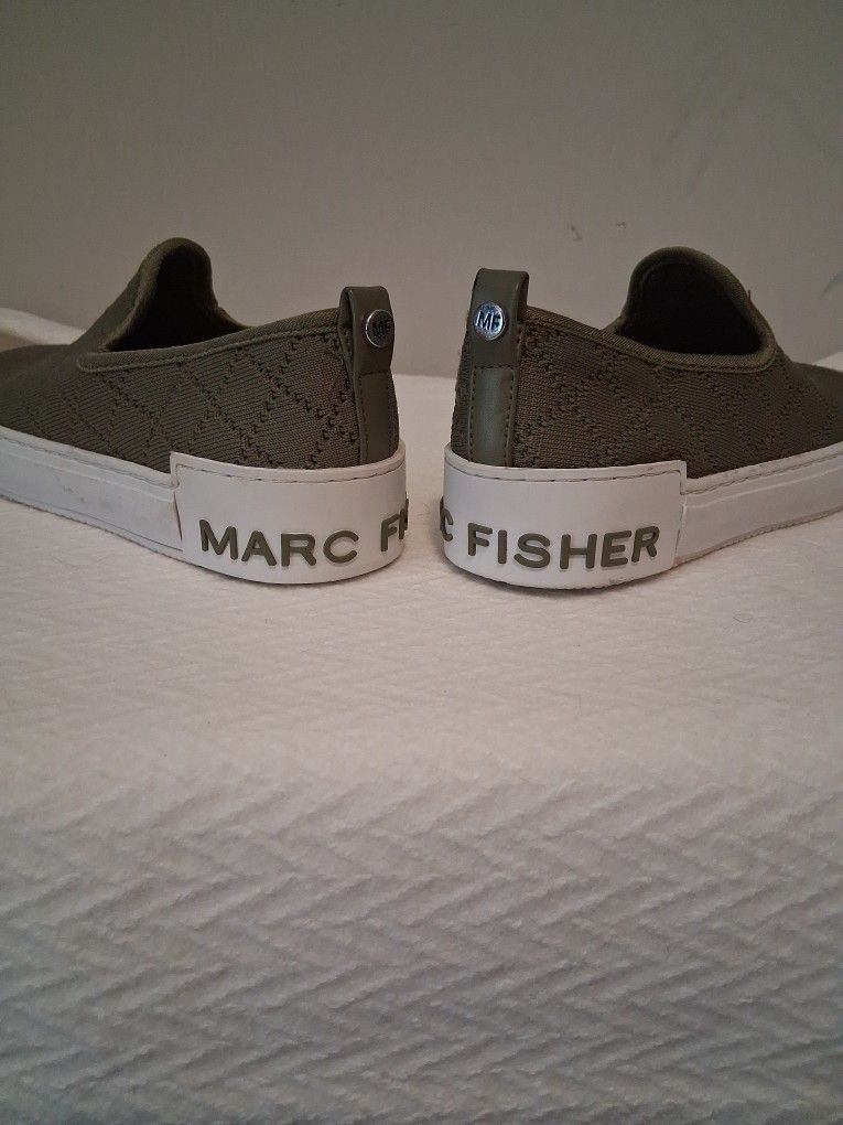 Marc Fisher Olive Green/White Deyla Slip On Sneakers Women’s Casual Shoes Size 7M