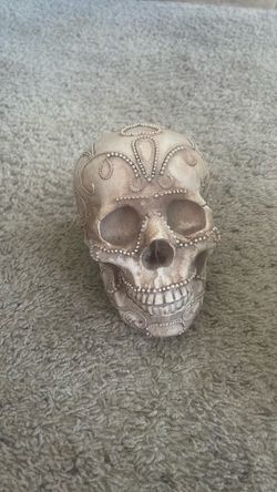 Halloween Skull Decor