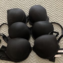 Victoria’s Secret bras 36D