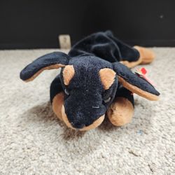 BEANIE Baby "Doby" the Dog