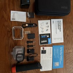 GoPro Hero 11 Black w/1 TB MicroSD Card
